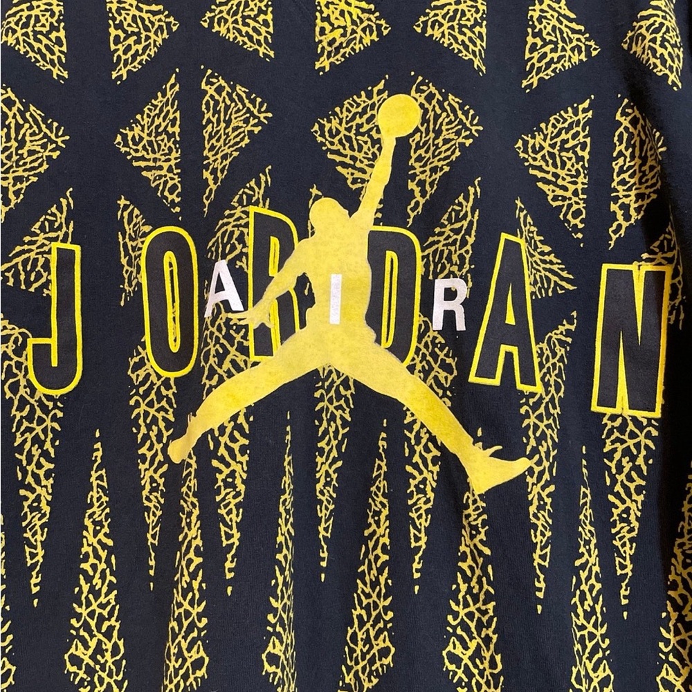 Vintage Y2K Air Jordan Gold Black AOP Logo Graphic Puff T-Shirt Men’s M - Picture 2 of 8